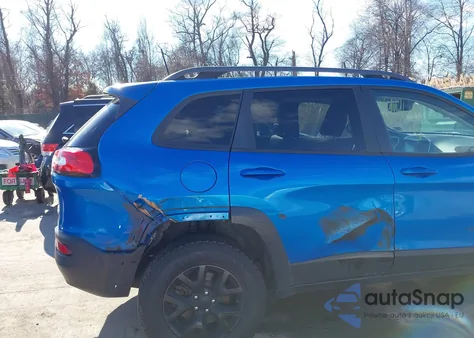 2018 Jeep Cherokee Trailhawk 4X4 из США, поврежденный, VIN 1C4PJMBX7JD507453